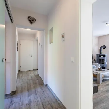 Apartment Haus Hamburg 1 *