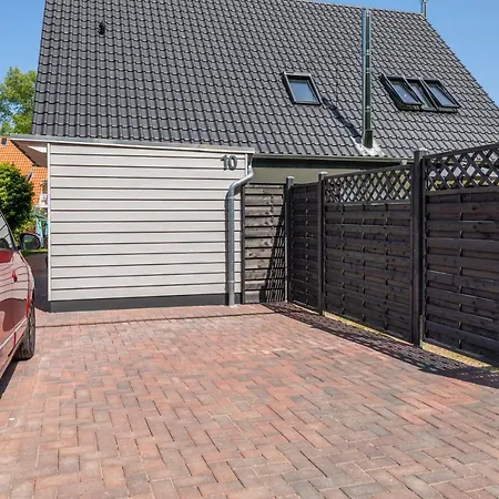 Apartmán Haus Hamburg 1 *