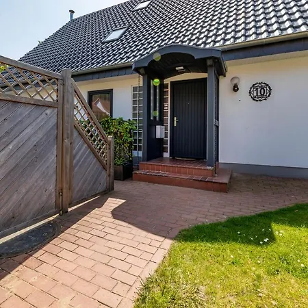 Haus Hamburg 1 *